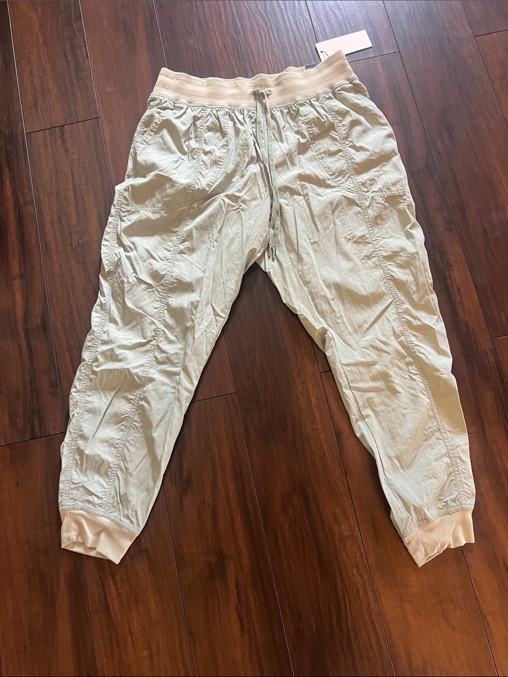 CALIA by Carrie Underwood mid rise jogger in light bluish gray, size Large, NWT